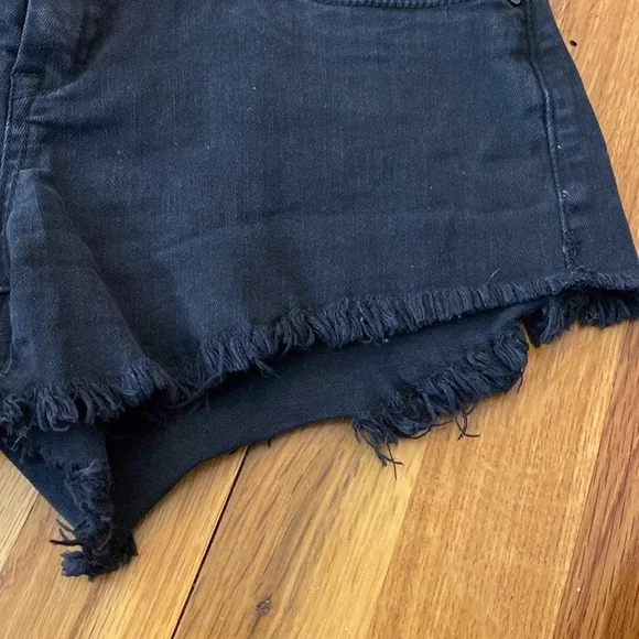 Blank NYC Women’s Black Denim Shorts Size 26